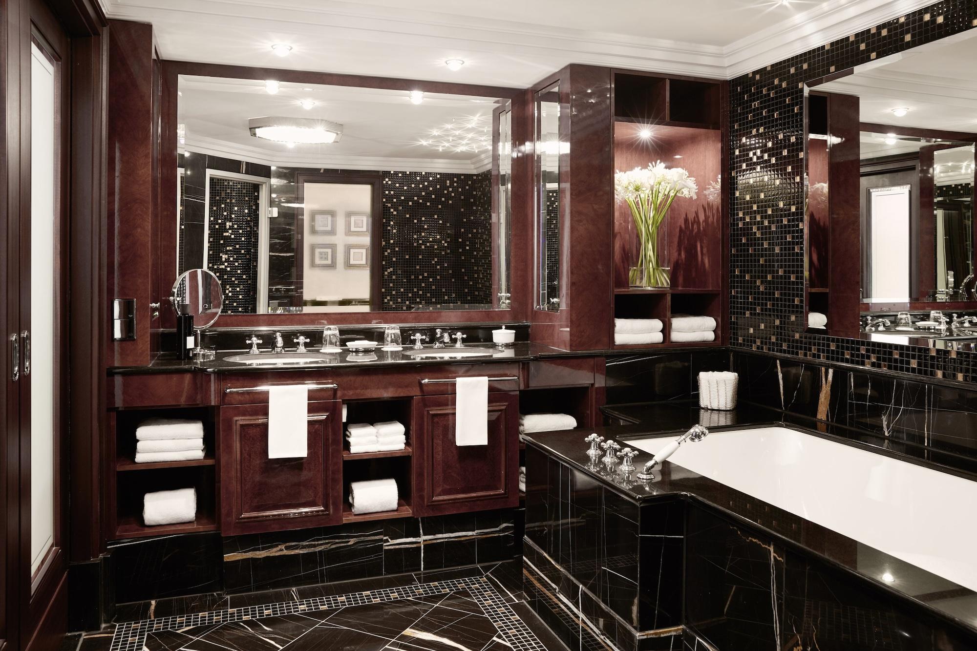 Breidenbacher Hof, Best Grandhotel 2025 - Die 101 Besten Dusseldorf Luaran gambar