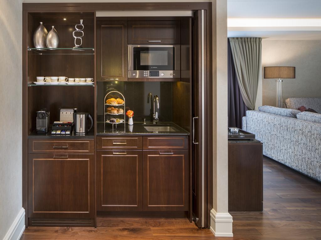 Breidenbacher Hof, Best Grandhotel 2025 - Die 101 Besten Dusseldorf Luaran gambar